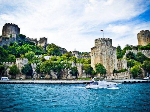 Круиз на яхте по Босфору и Золотому Рогу Стамбул