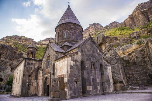 Армянские святыни и голубая жемчужина Севан